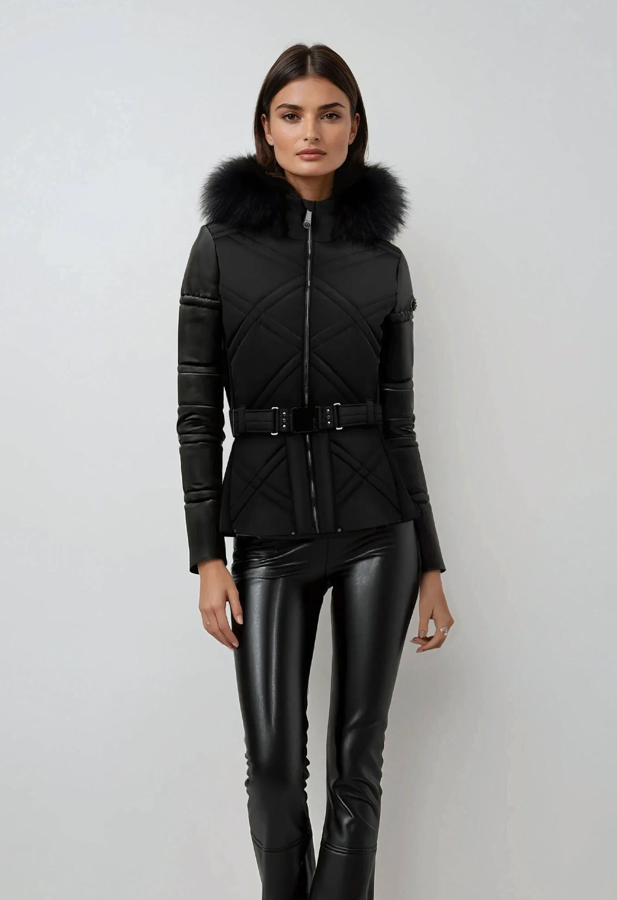 Poivre Blanc 1003 Ski Jacket in Black with Faux Fur trim