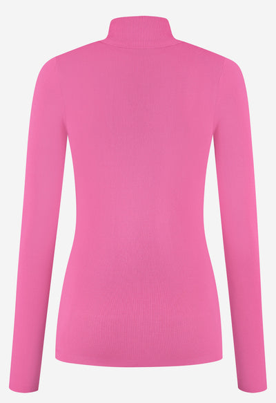 Nikkie Jolie Ski Turtle Neck in Pink